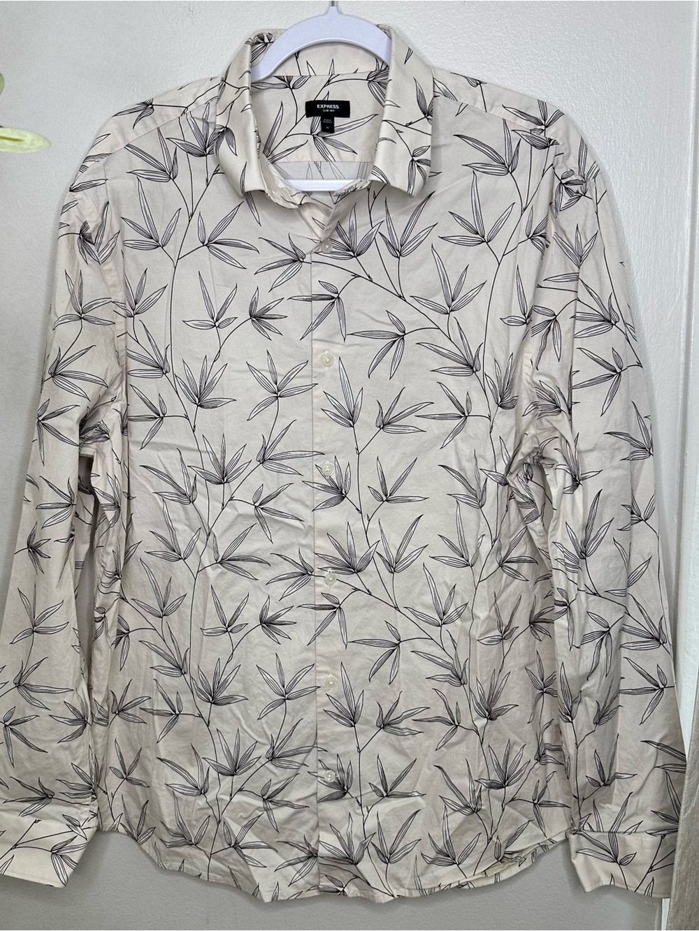 Men’s Express Slim 1MX Cream and Black Button Up Dress Shirt XL